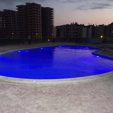 מלון Ramada By Wyndham 3*