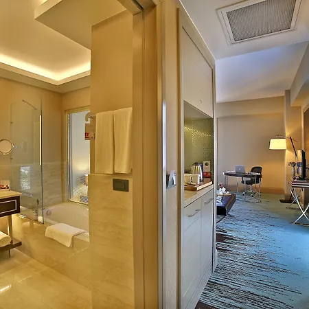 Ramada By Wyndham 3* İskenderun